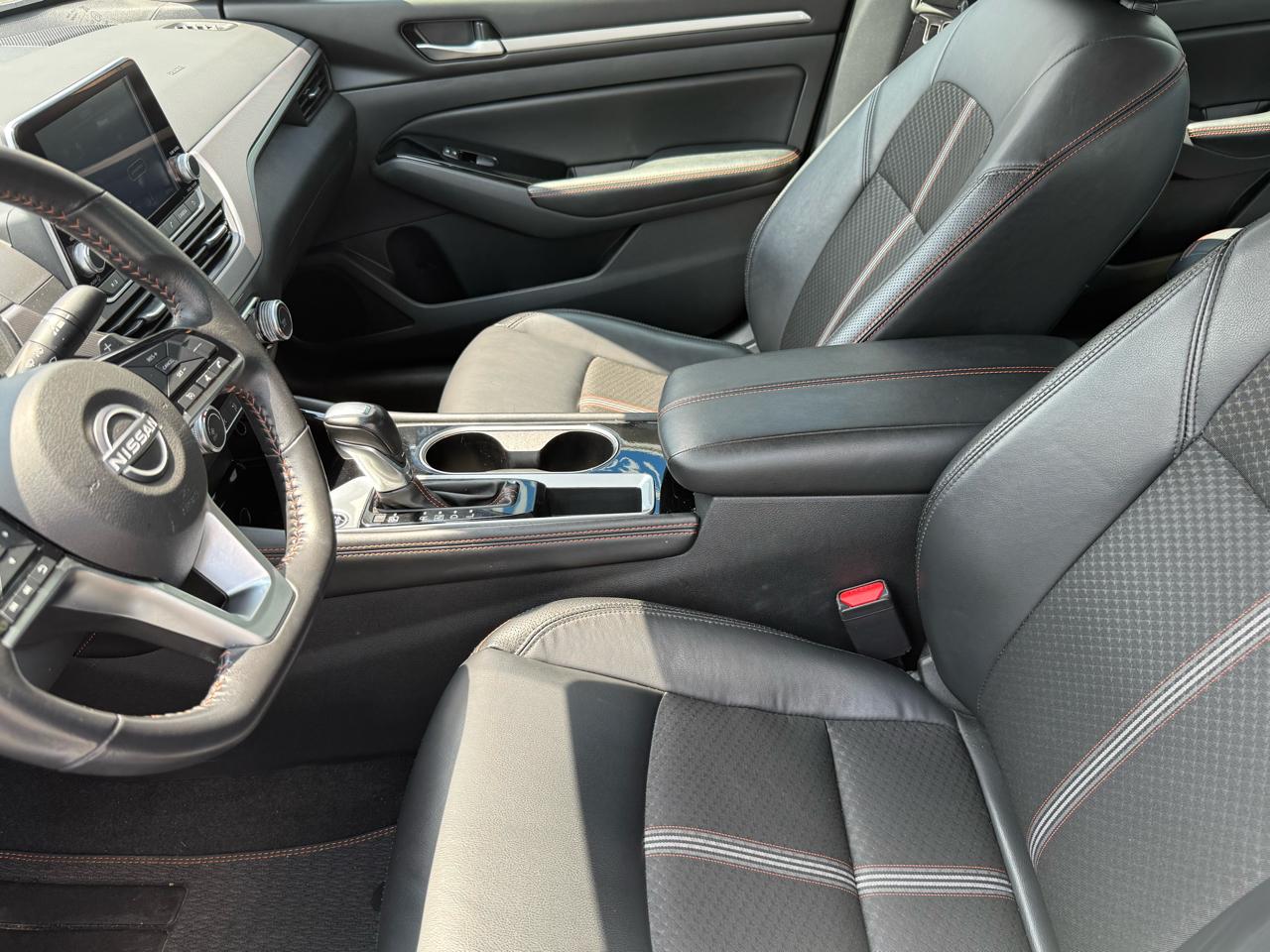 Nissan Altima  2024