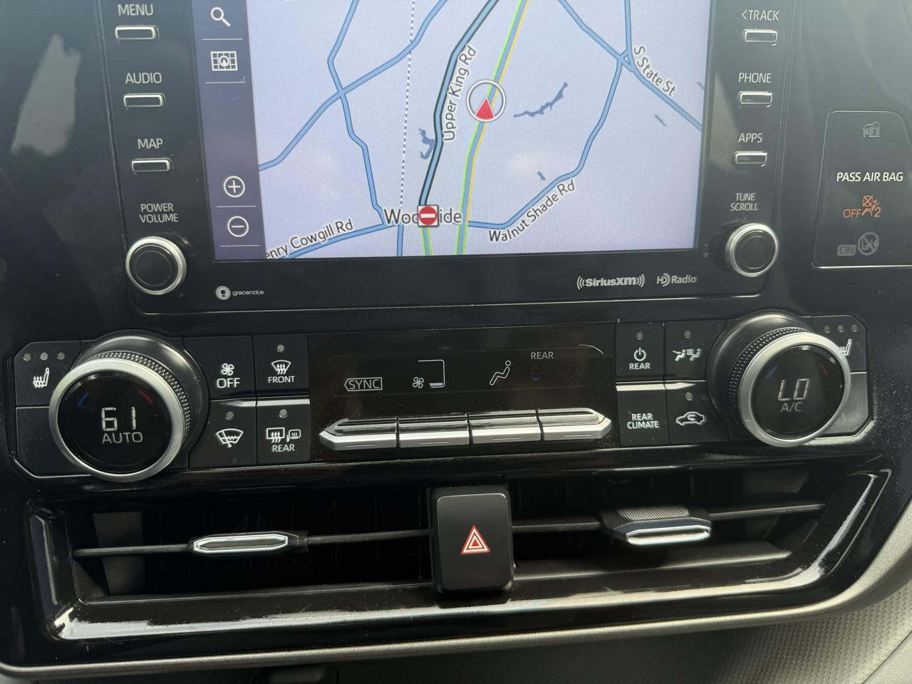 Toyota Highlander  2021