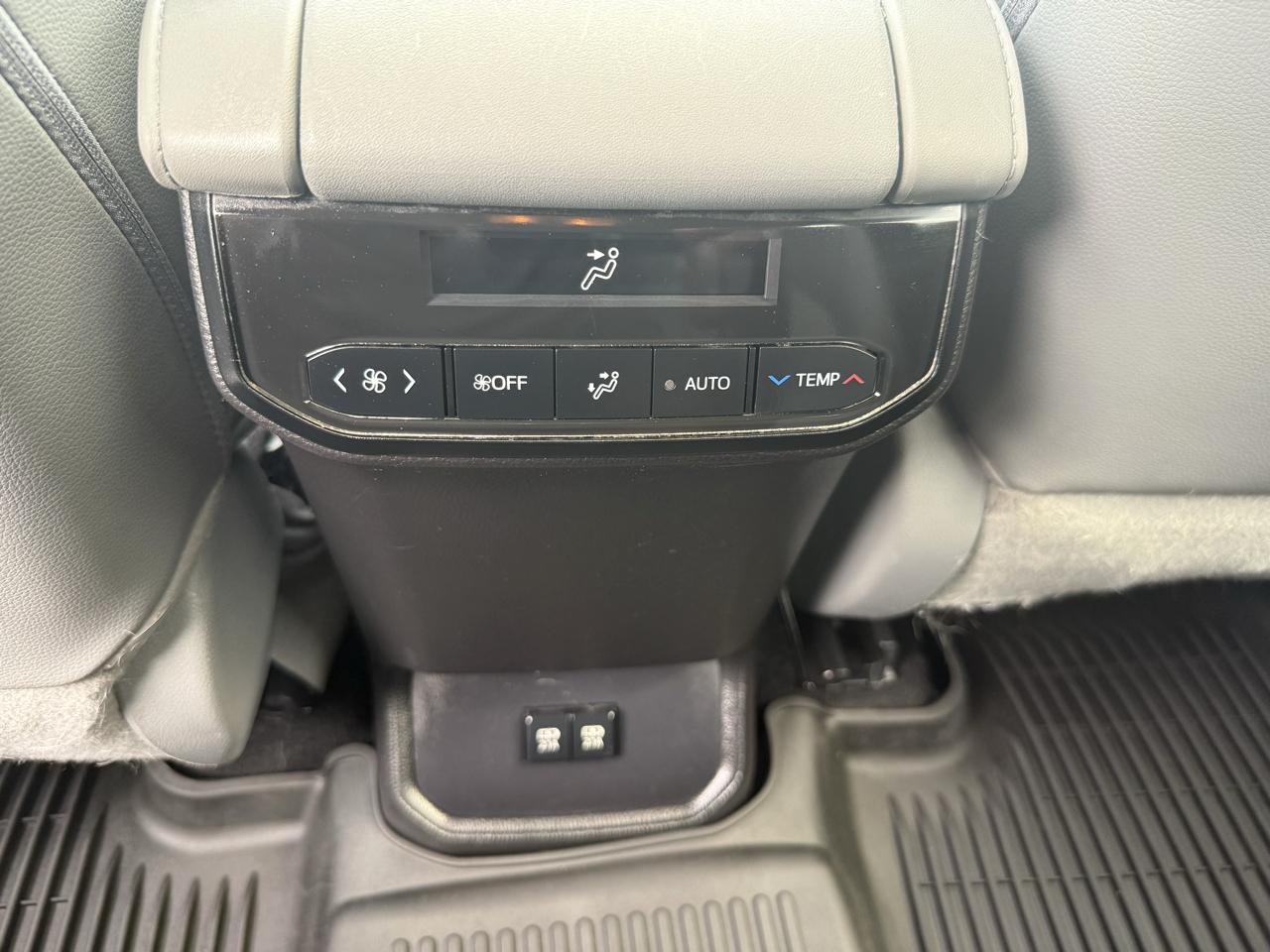 Toyota Highlander  2021