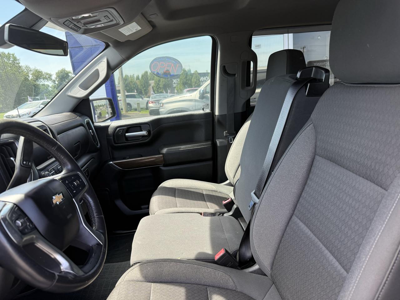 Chevrolet Silverado 1500  2021