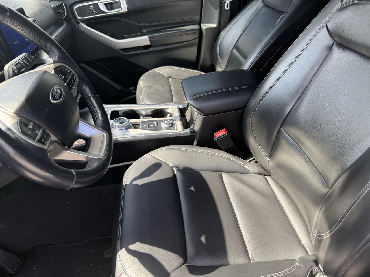 Ford Explorer  2022