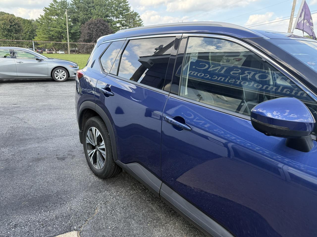 Nissan Rogue  2021