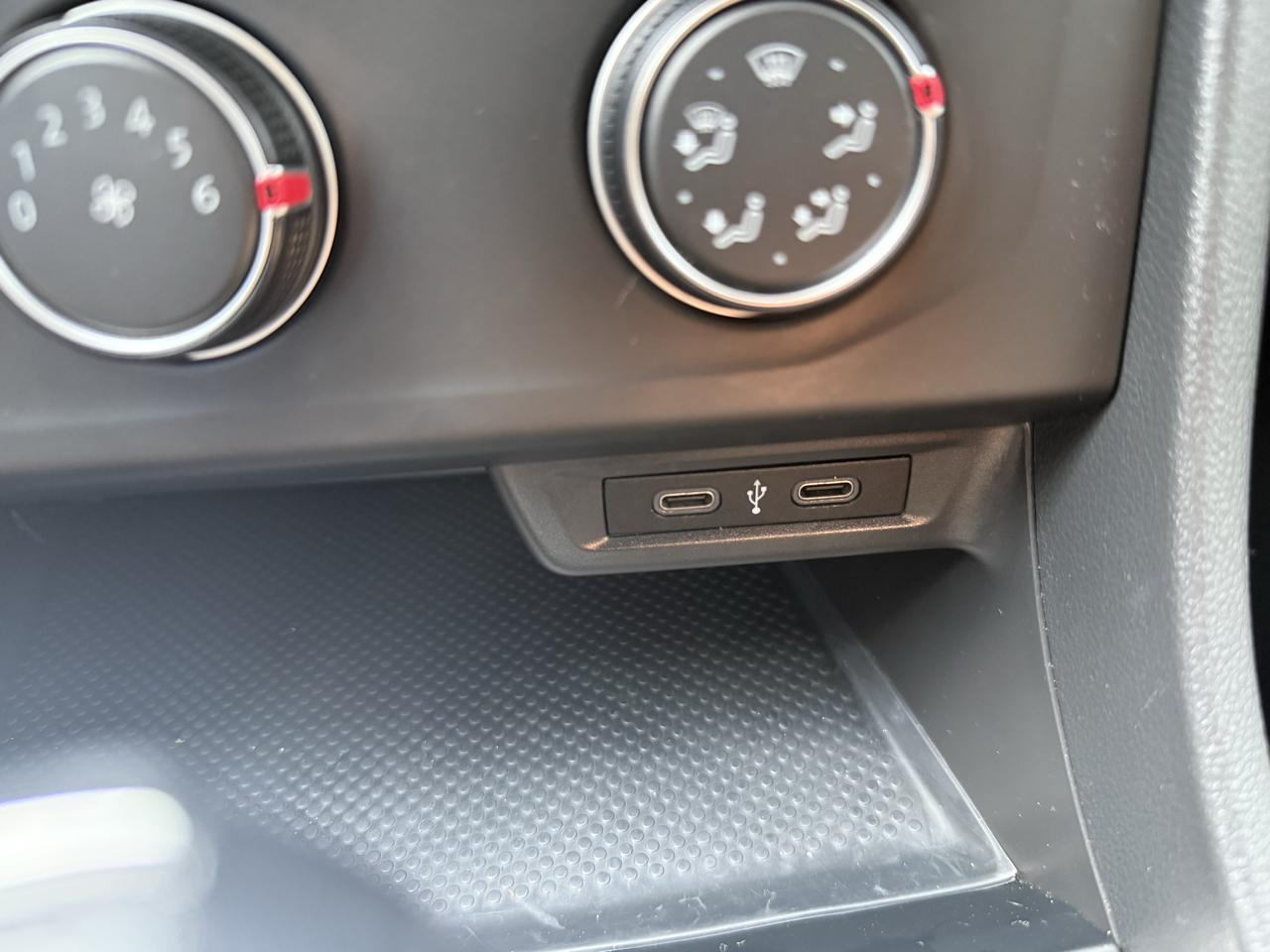 Volkswagen Jetta  2021