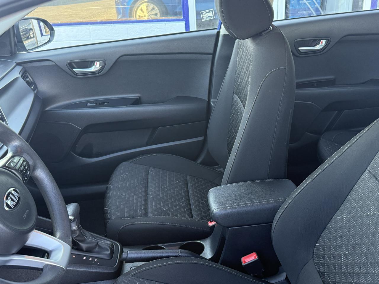 Kia Rio5  2019