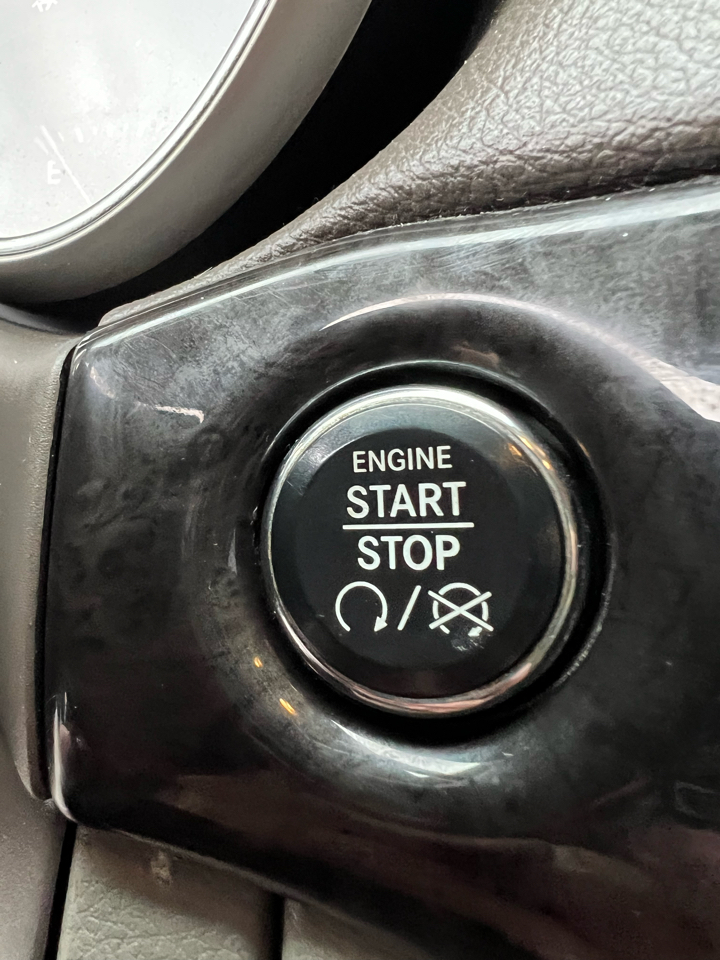 Jeep Grand Cherokee  2011