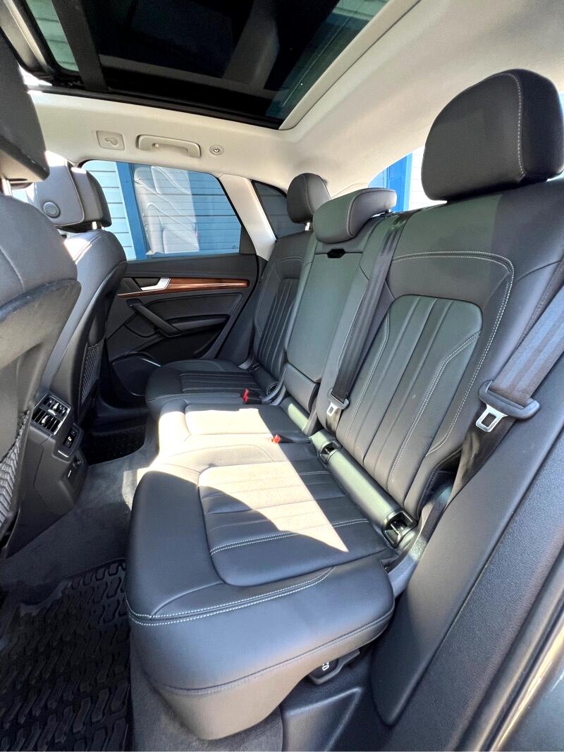 Audi Q5  2022 Audi Q5  2022