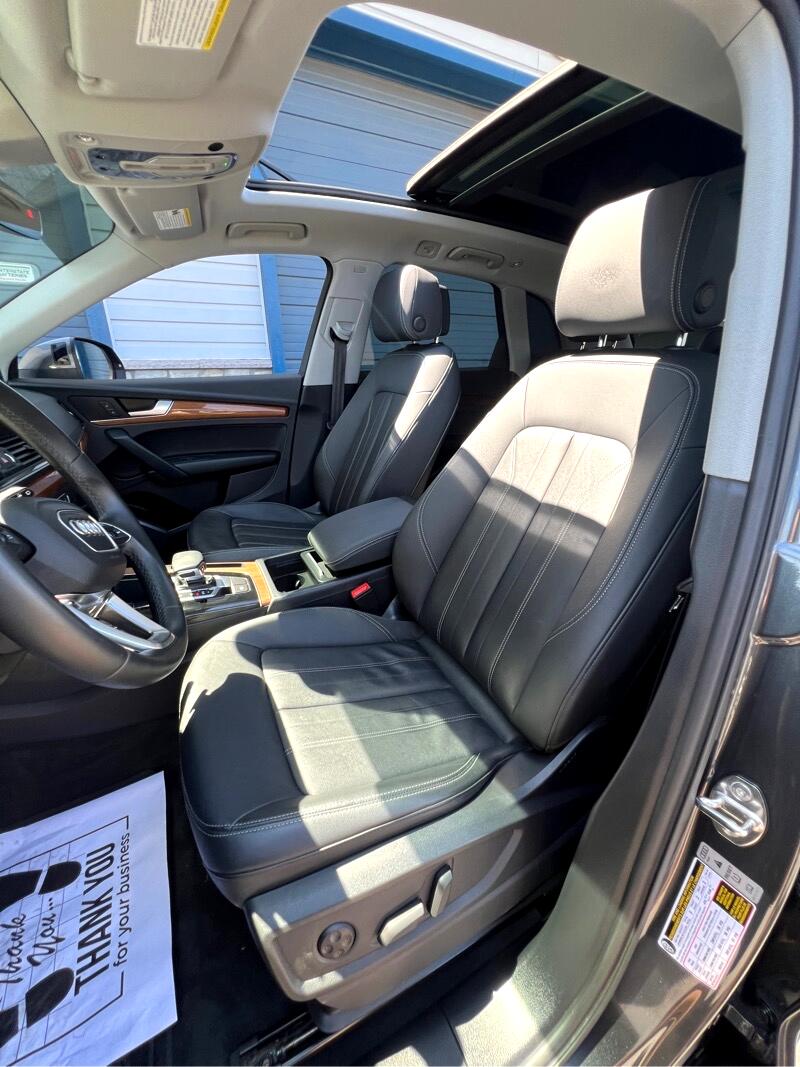 Audi Q5  2022 Audi Q5  2022