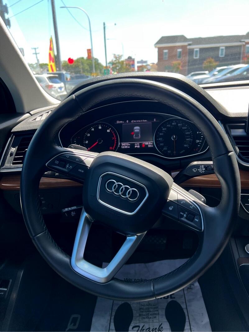 Audi Q5  2022 Audi Q5  2022