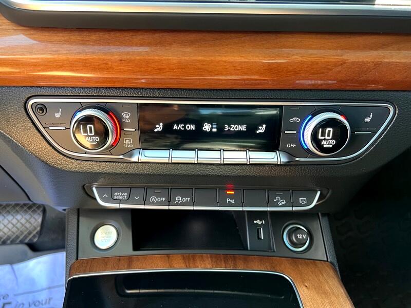 Audi Q5  2022 Audi Q5  2022