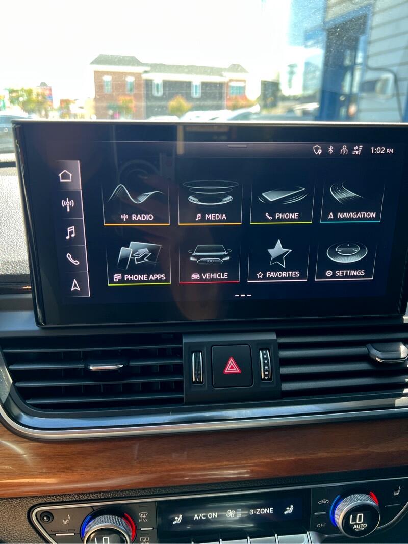 Audi Q5  2022 Audi Q5  2022