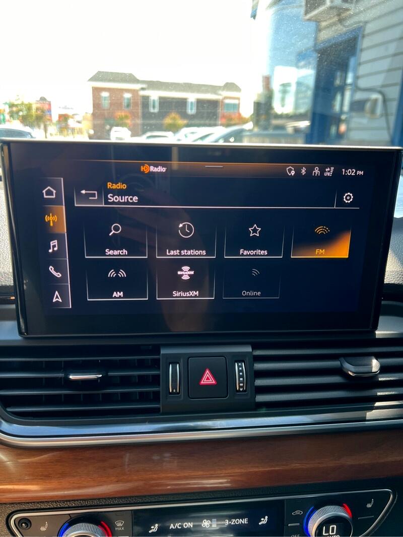 Audi Q5  2022 Audi Q5  2022