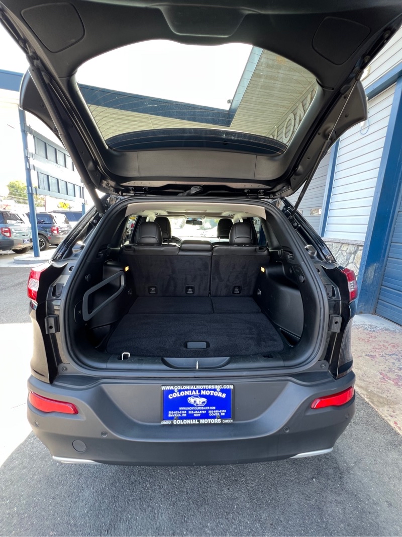 2018 Jeep Cherokee Limited photo 4