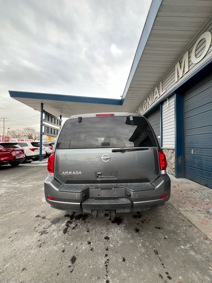 Nissan Armada  2013