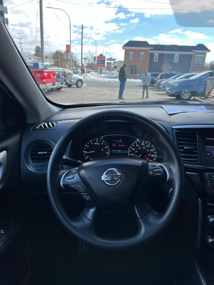 Nissan Pathfinder  2020