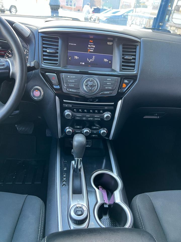 Nissan Pathfinder  2020