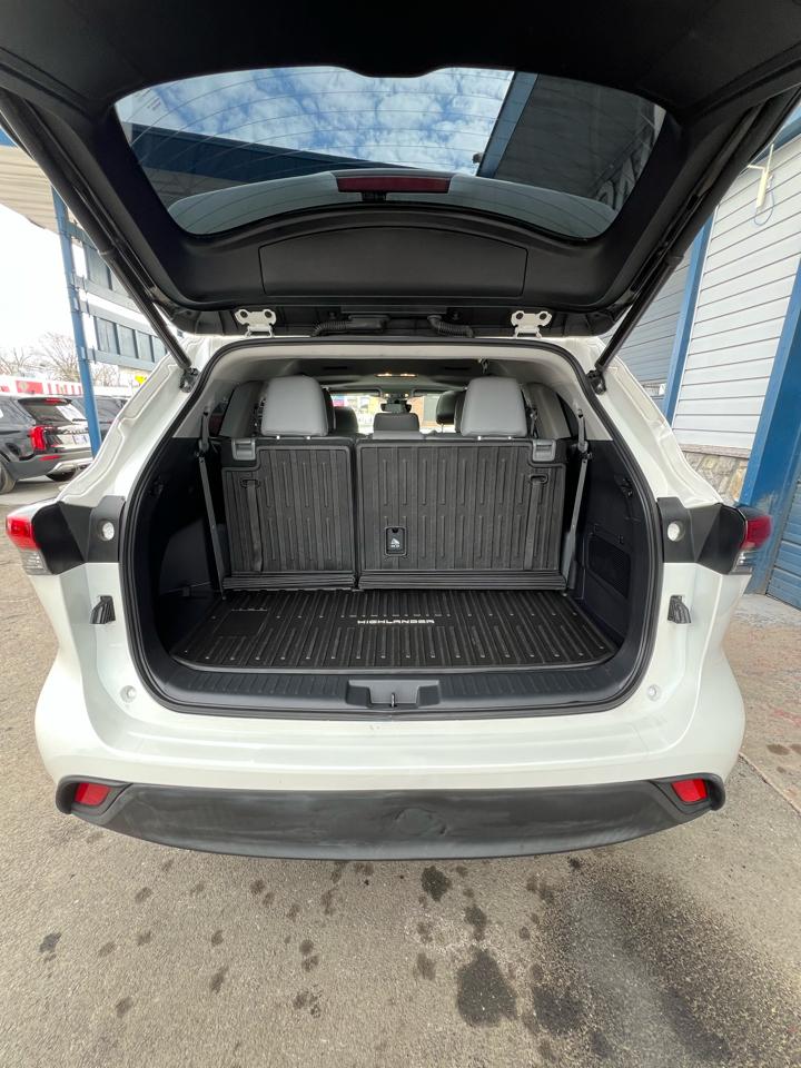 Toyota Highlander  2021