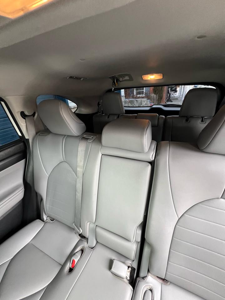 Toyota Highlander  2021