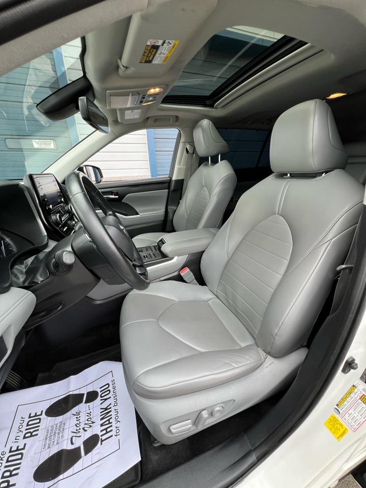 Toyota Highlander  2021