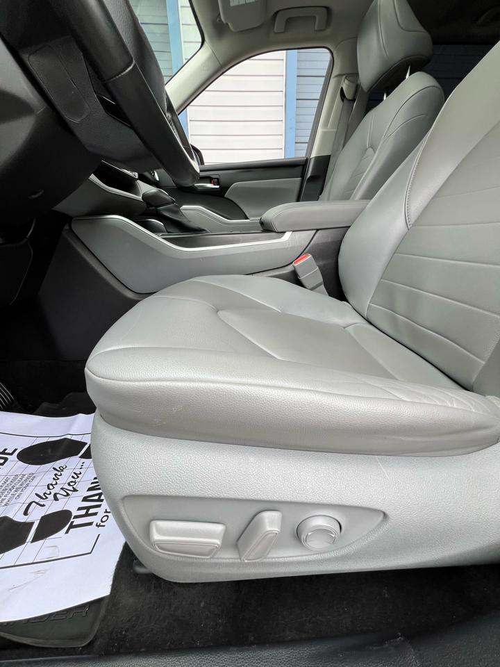 Toyota Highlander  2021