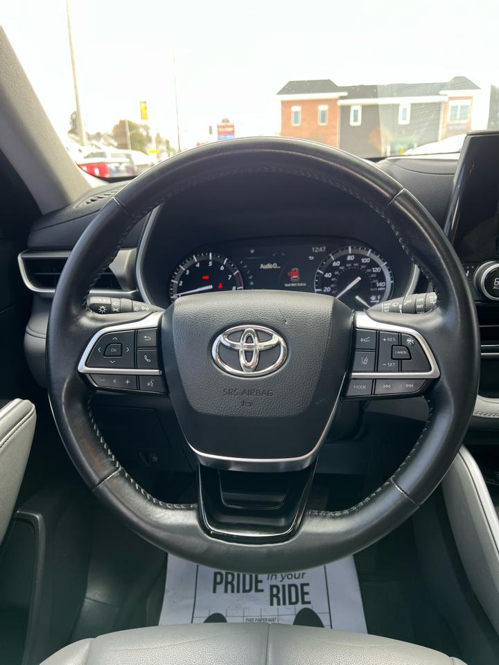 Toyota Highlander  2021