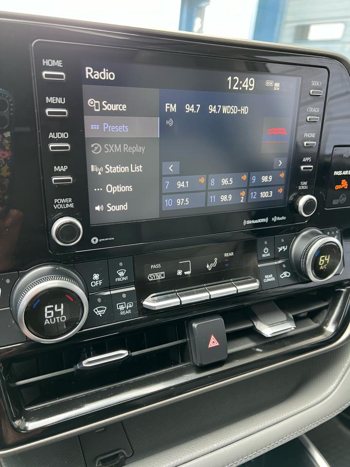 Toyota Highlander  2021