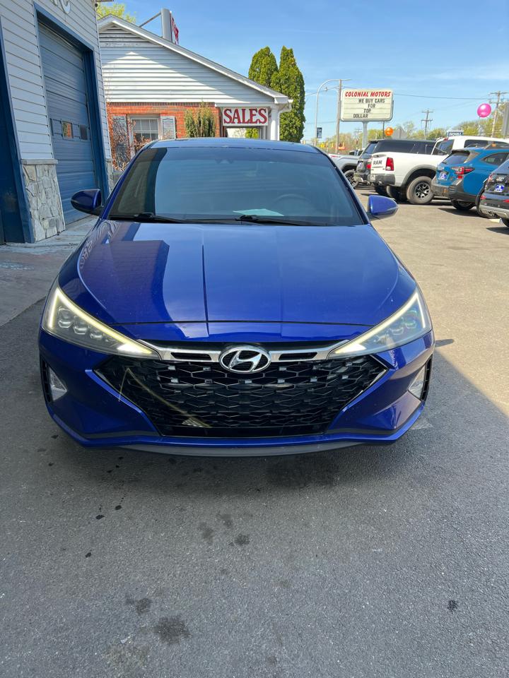 Hyundai Elantra  2019
