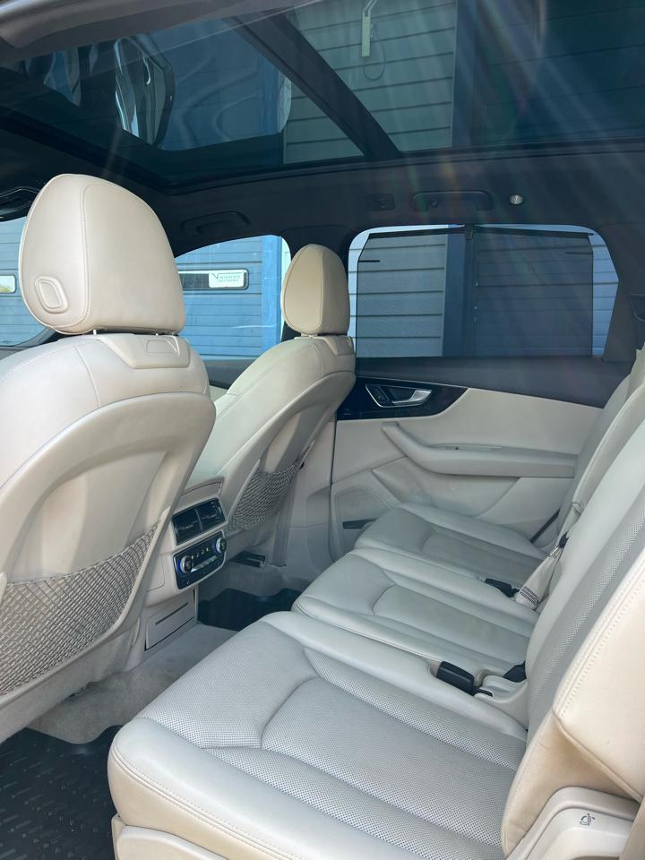 Audi Q7  2017