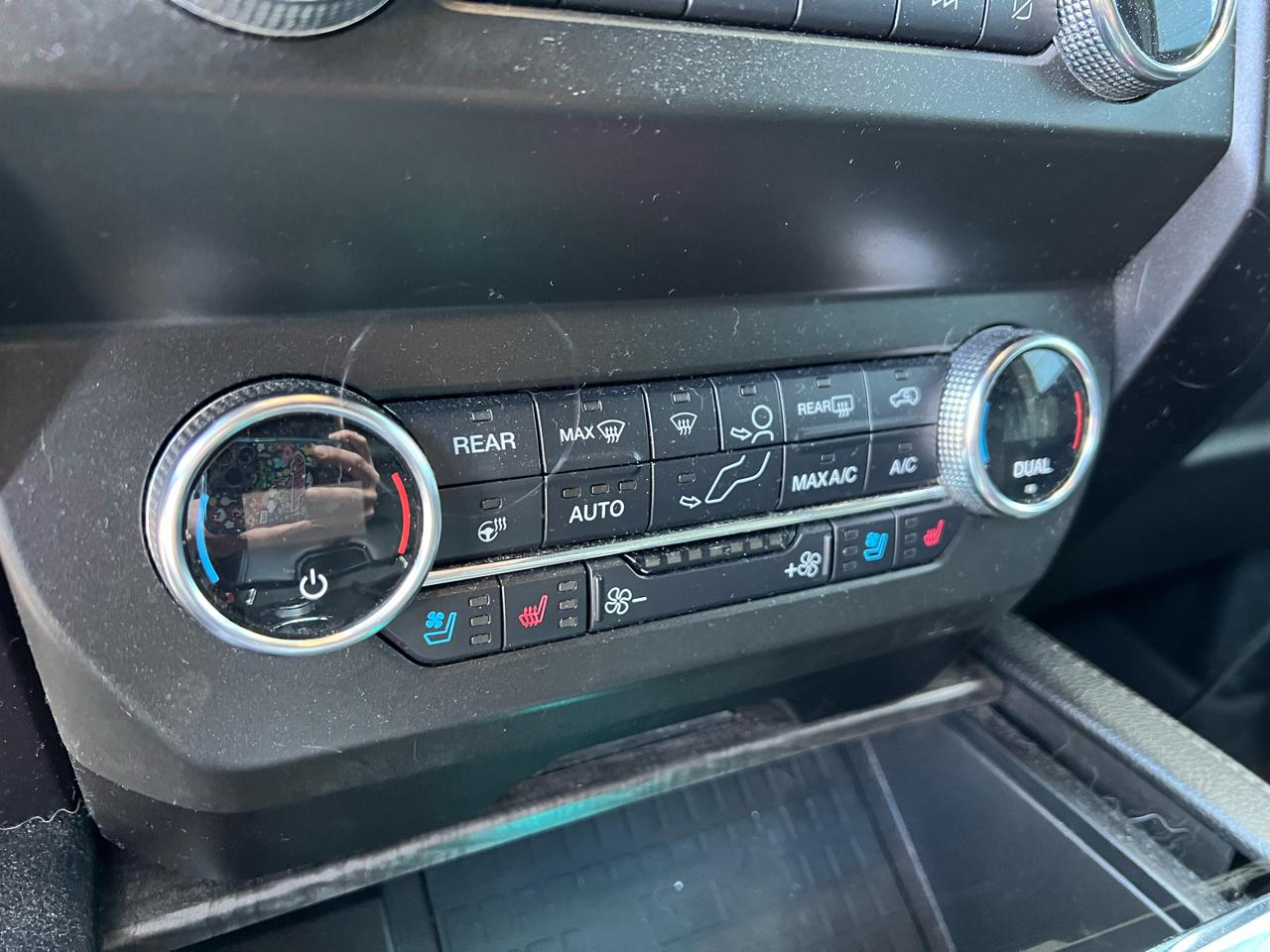 Ford Expedition  2020