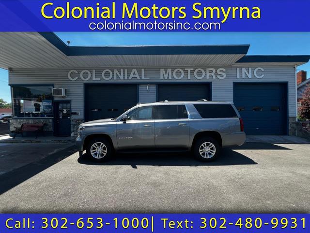 Gray 2019 Chevrolet Suburban 1500 LT 4WD SUV / Crossover Four-Wheel Drive Automatic