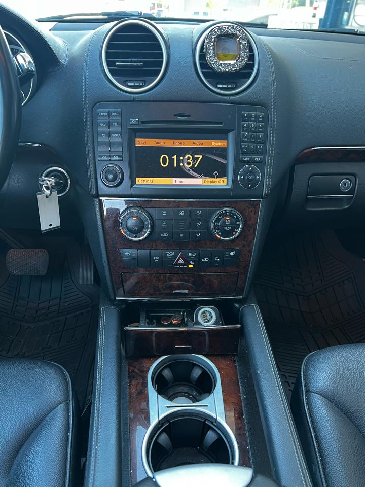 Mercedes-Benz GL-Class  2010