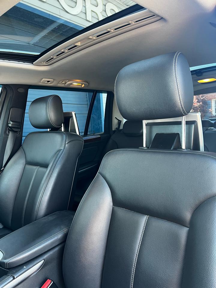 Mercedes-Benz GL-Class  2010