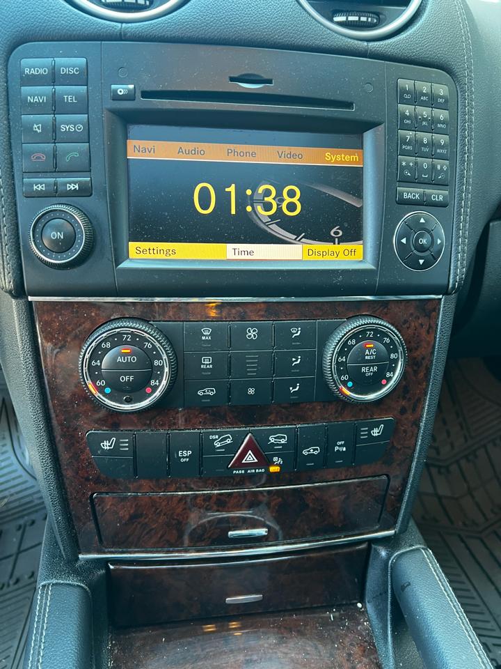 Mercedes-Benz GL-Class  2010
