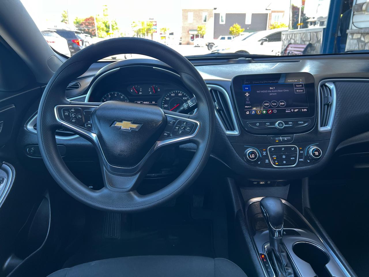 Chevrolet Malibu  2023