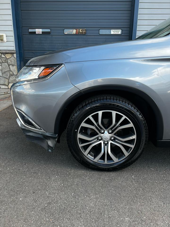 Mitsubishi Outlander  2017