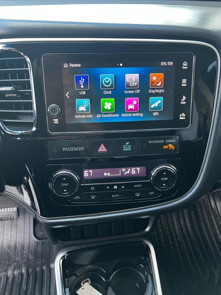 Mitsubishi Outlander  2017