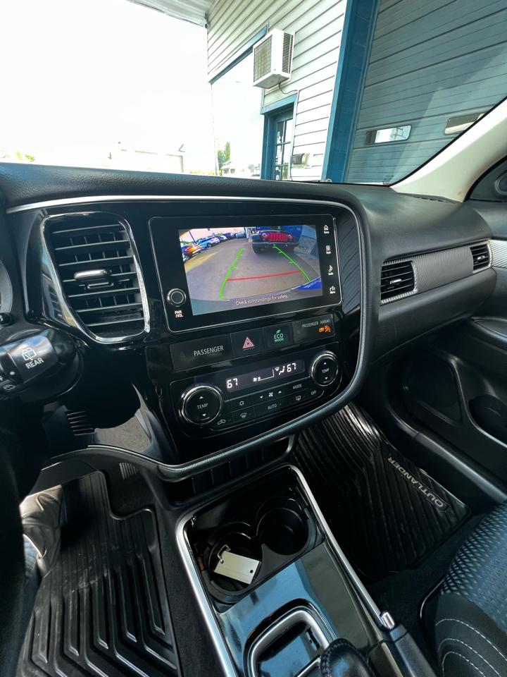 Mitsubishi Outlander  2017
