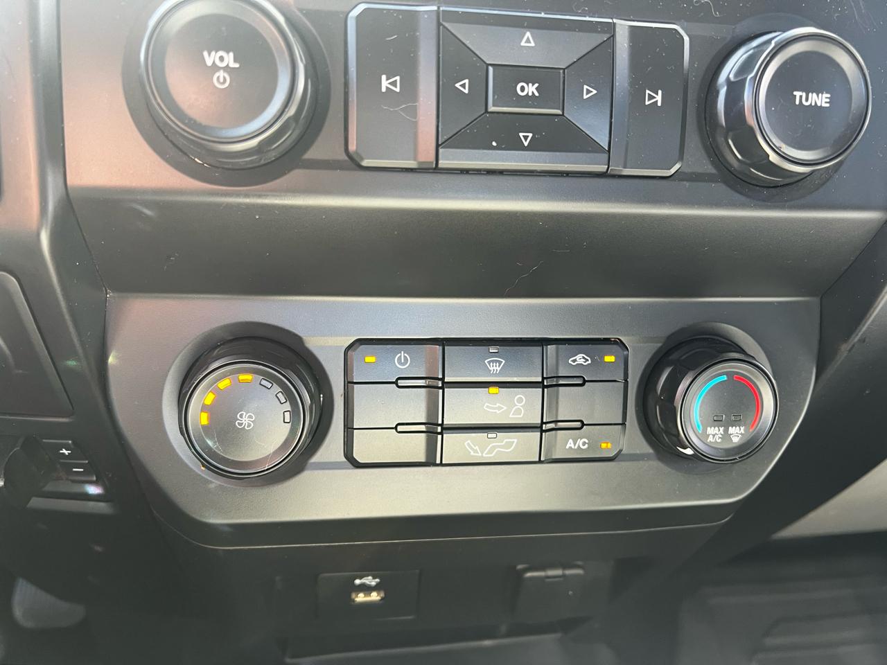 Ford F-150  2019
