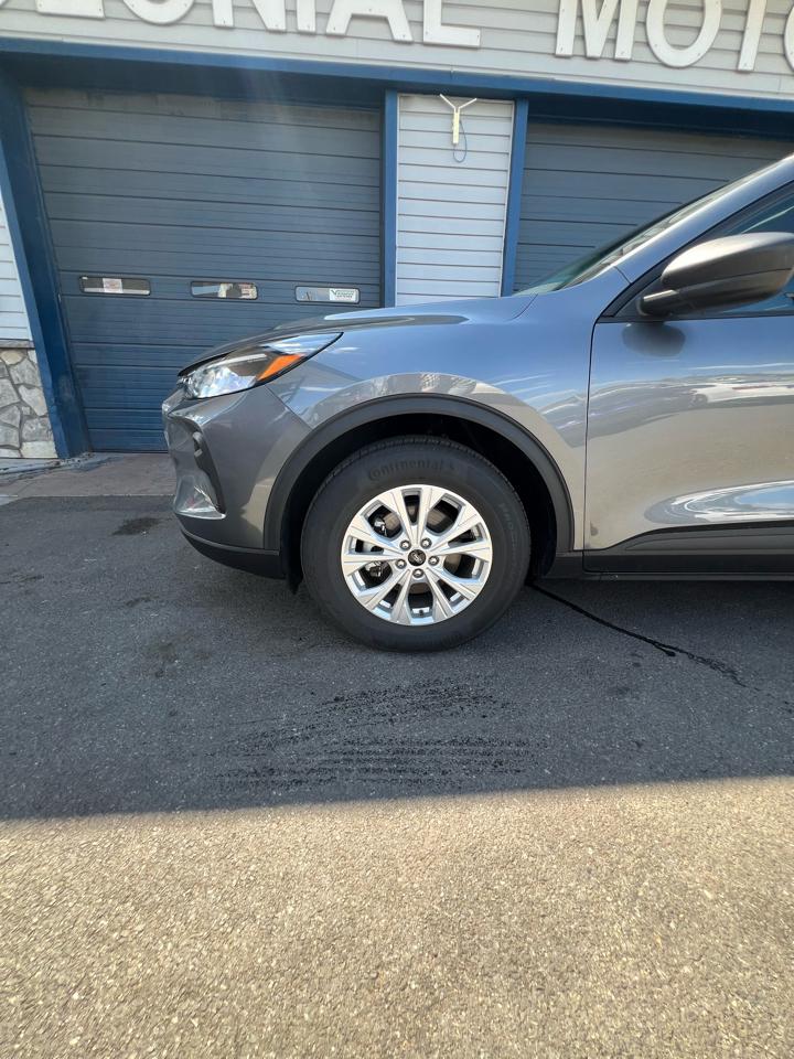 Ford Escape  2025