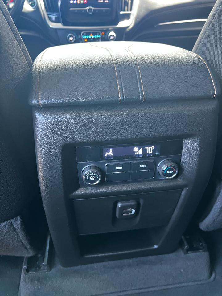 Chevrolet Traverse  2021