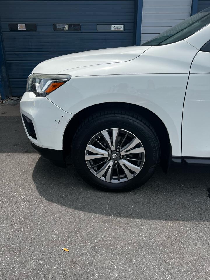 Nissan Pathfinder  2017