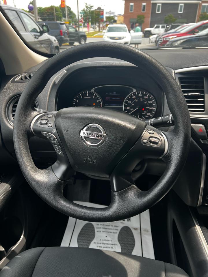 Nissan Pathfinder  2017