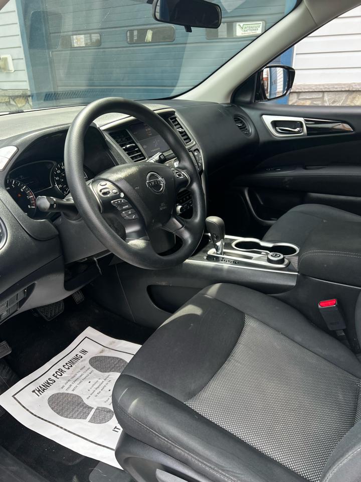 Nissan Pathfinder  2017