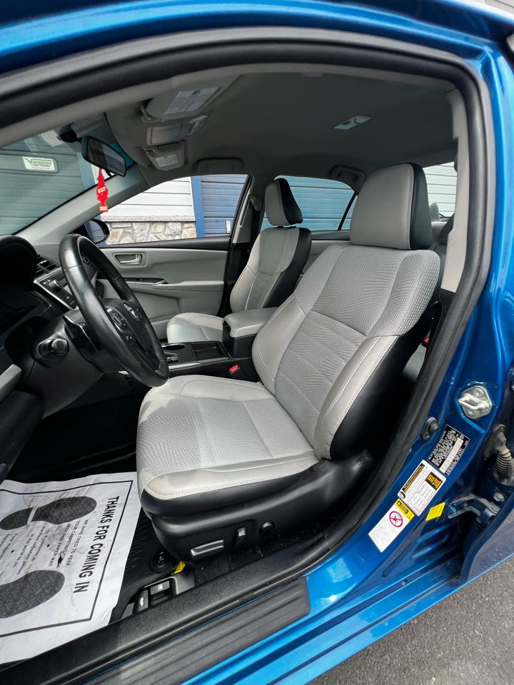 Toyota Camry  2017