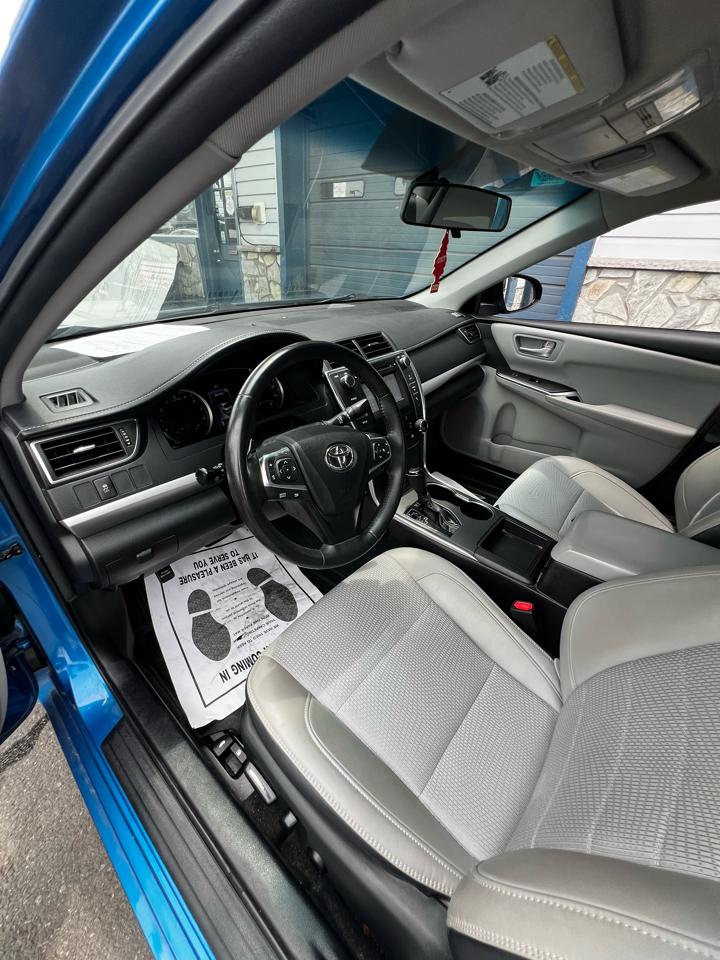 Toyota Camry  2017