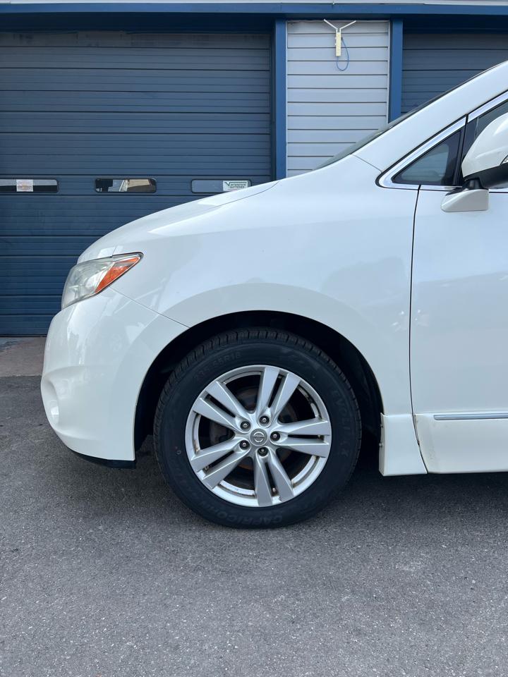 Nissan Quest  2014