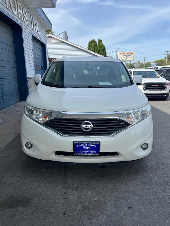 Nissan Quest  2014