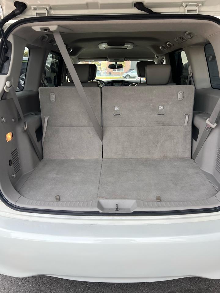 Nissan Quest  2014