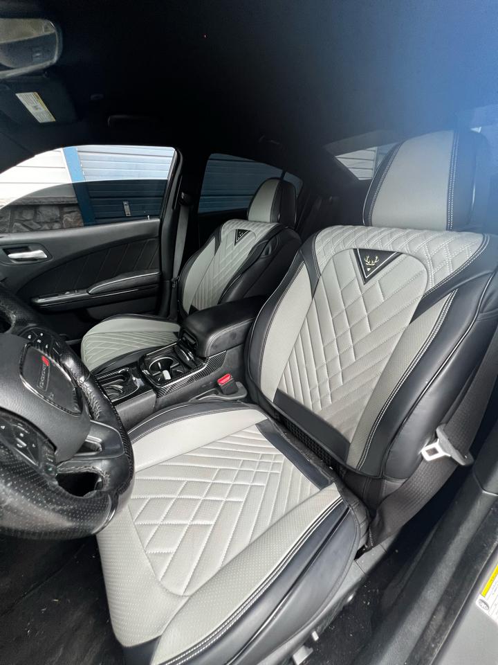 Dodge Charger  2019
