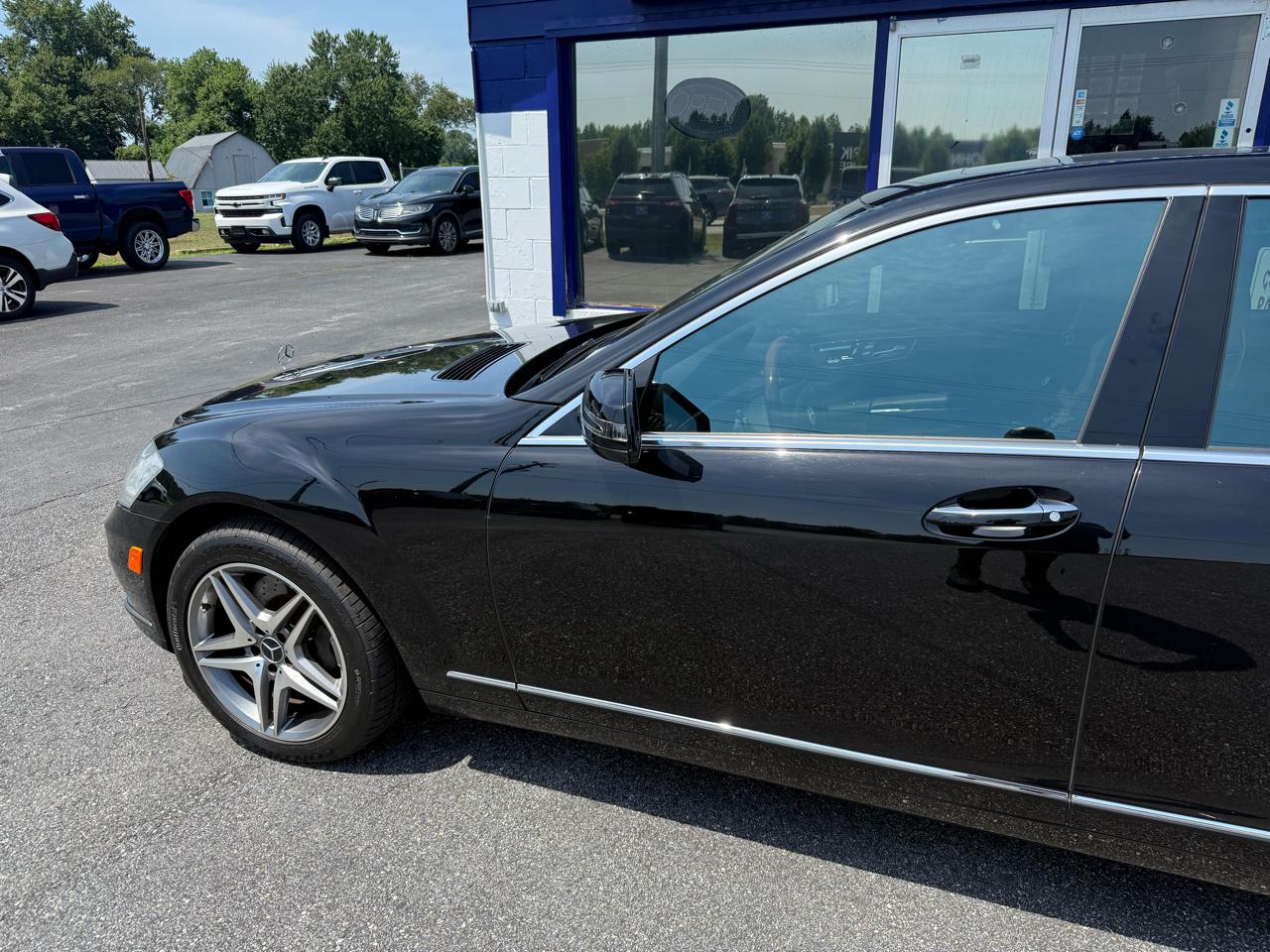 Mercedes-Benz S-Class  2011