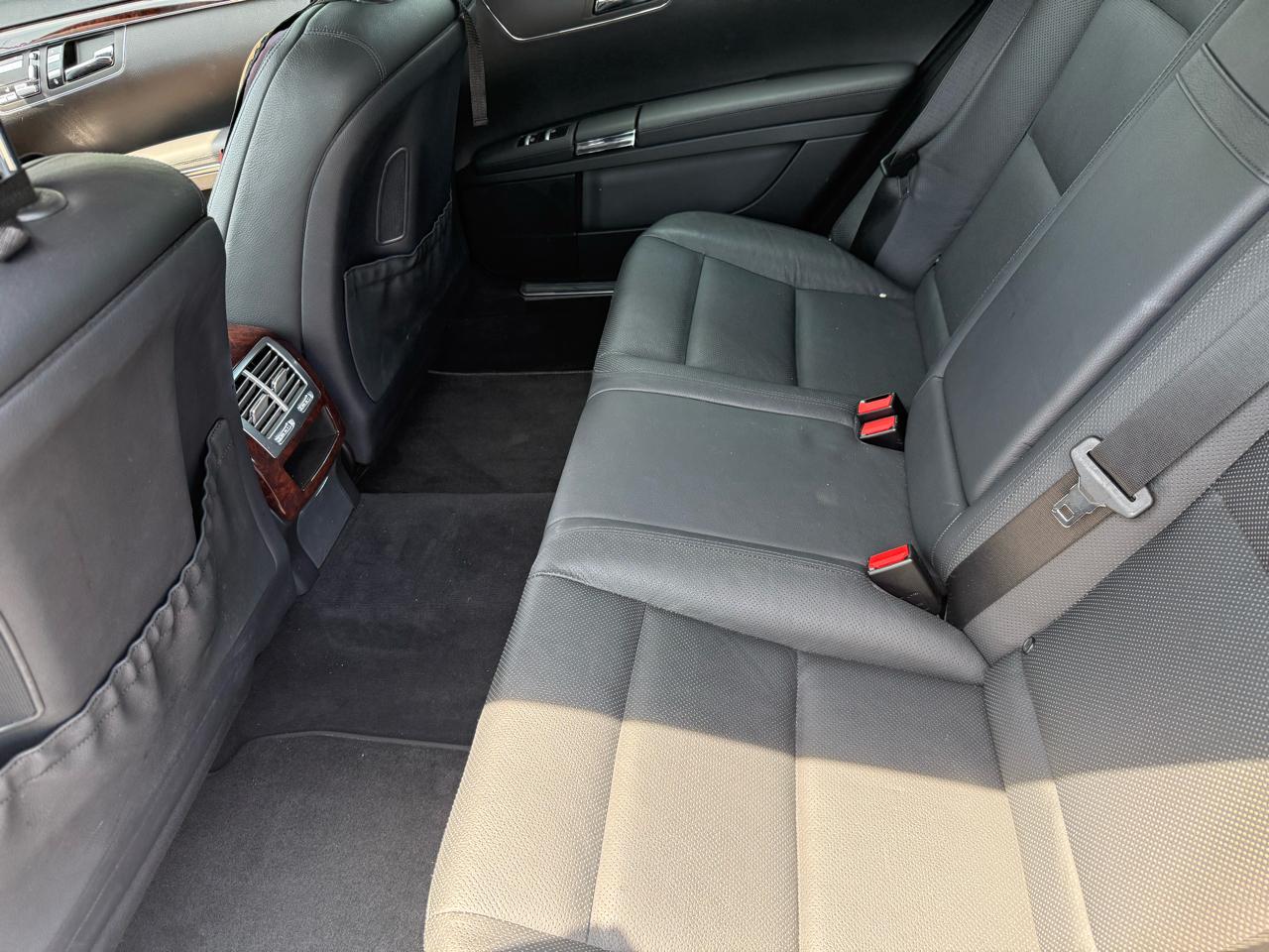 Mercedes-Benz S-Class  2011